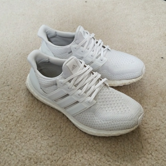 adidas Shoes | Ultra Boost 20 Triple White Size 10 | Poshmark Adidas Ultra Boost 2.0 White Size 10 Low Top Sneakers for